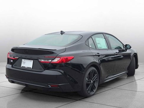 New 2026 Toyota Camry Hybrid image 17