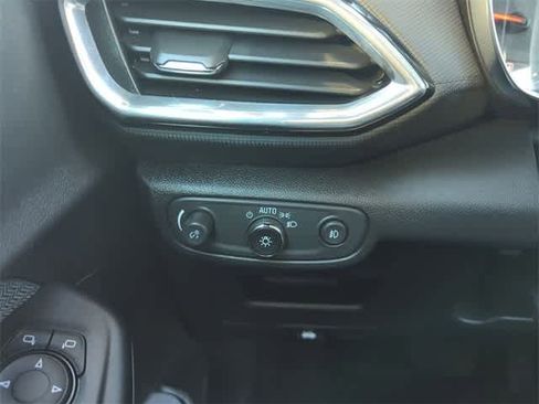 Used 2022 Chevrolet TrailBlazer LT w/ Convenience Package image 33