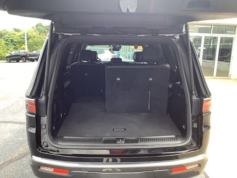 Used 2022 Jeep Wagoneer Series II image 6