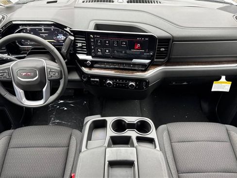 New 2026 GMC Sierra 1500 Elevation image 15