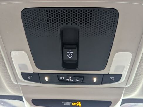 New 2026 Honda HR-V EX-L image 22