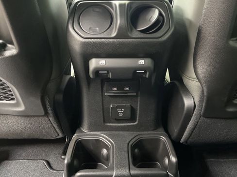 New 2026 Jeep Gladiator Mojave image 25