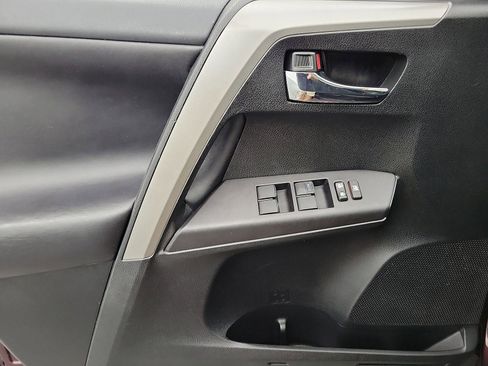 Used 2018 Toyota RAV4 XLE image 13