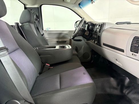 Used 2013 Chevrolet Silverado 1500 W/T RWD image 15