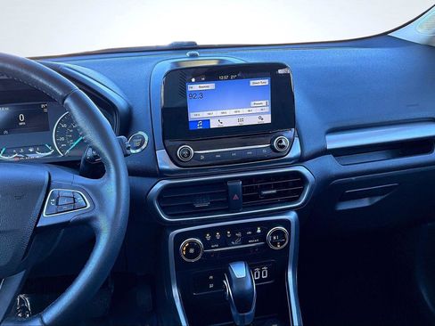 Used 2018 Ford EcoSport SE image 6