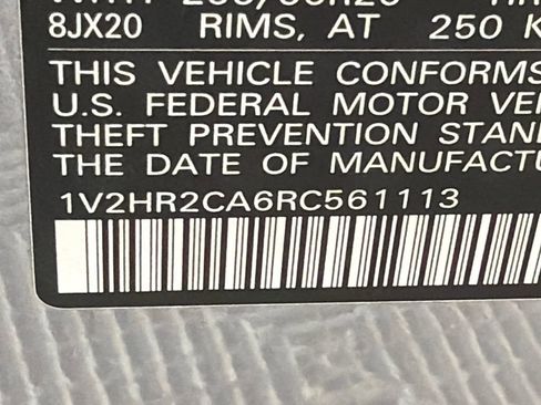 Used 2024 Volkswagen Atlas SE image 33