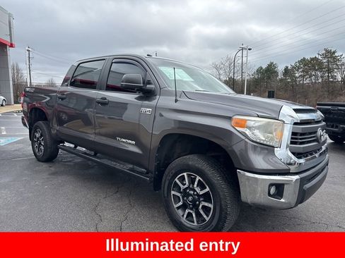 Used 2015 Toyota Tundra SR5 w/ TRD Off Road Package image 9