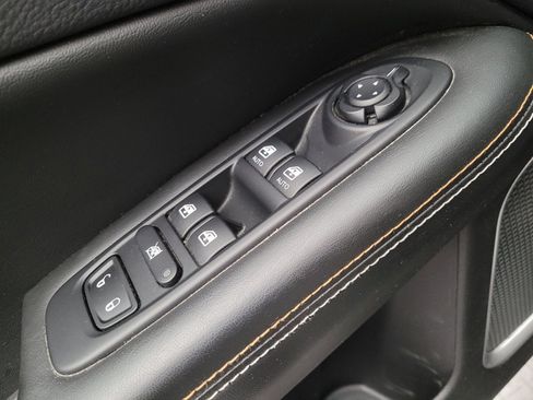 Used 2017 Jeep Compass Latitude w/ Popular Equipment Group FWD image 27