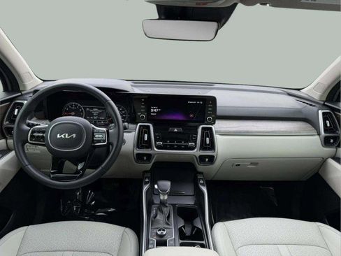 Used 2023 Kia Sorento X-Line EX image 9