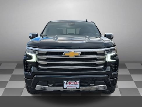 Used 2024 Chevrolet Silverado 1500 High Country image 2