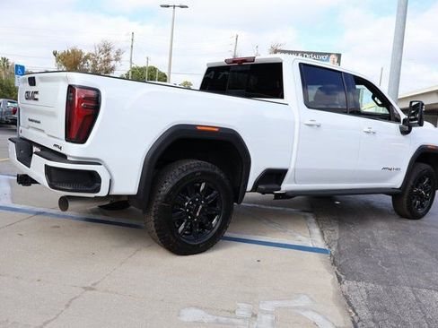 New 2026 GMC Sierra 2500 AT4 w/ AT4 Premium Plus Package AWD/4WD image 7