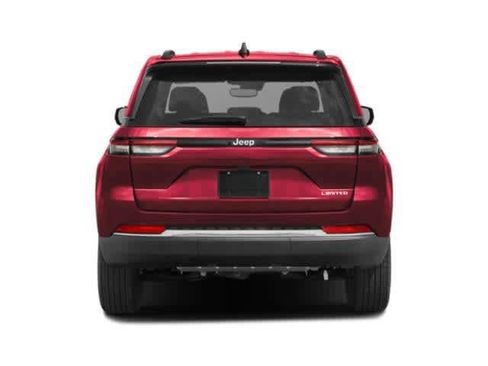 Used 2025 Jeep Grand Cherokee Limited RWD image 5