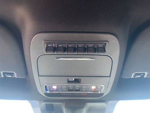 Certified 2025 Ford F350 Lariat w/ Lariat Ultimate Package AWD/4WD image 37