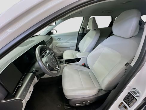 Used 2025 Hyundai Kona SEL AWD/4WD image 13