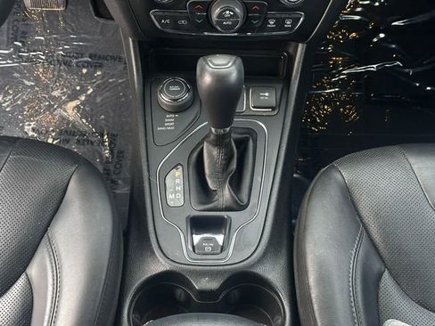 Used 2019 Jeep Cherokee High Altitude image 18