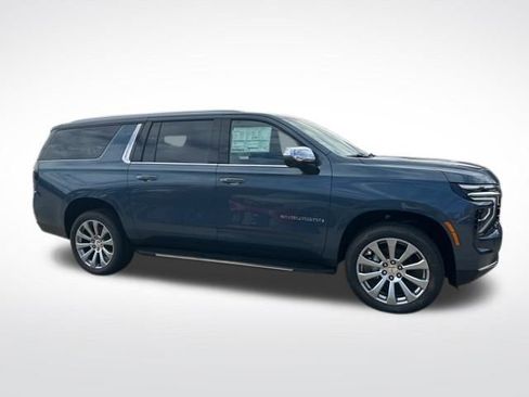 New 2026 Chevrolet Suburban Premier w/ Sun And Tow Package image 6