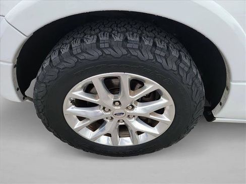 Used 2016 Ford Expedition EL Limited w/ Equipment Group 301A image 9