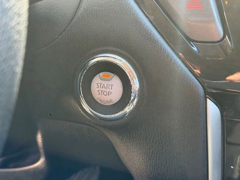Used 2014 Nissan Pathfinder S AWD/4WD image 30