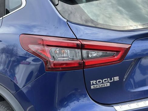 Used 2020 Nissan Rogue Sport SV AWD/4WD image 9