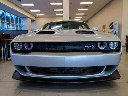 Used 2023 Dodge Challenger SRT Hellcat image 14