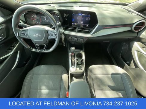 Certified 2024 Chevrolet Trax RS w/ Sunroof Package FWD image 19