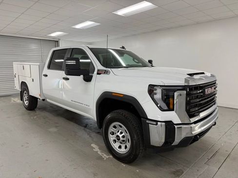 New 2026 GMC Sierra 3500 Pro w/ Convenience Package image 3