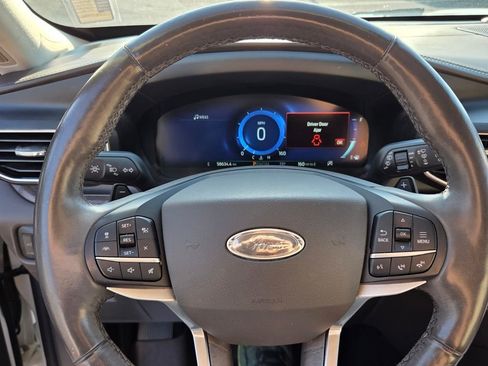 Used 2020 Ford Explorer Platinum w/ Premium Technology Package AWD/4WD image 28