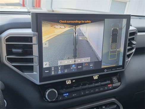 Used 2023 Toyota Tundra Limited image 16