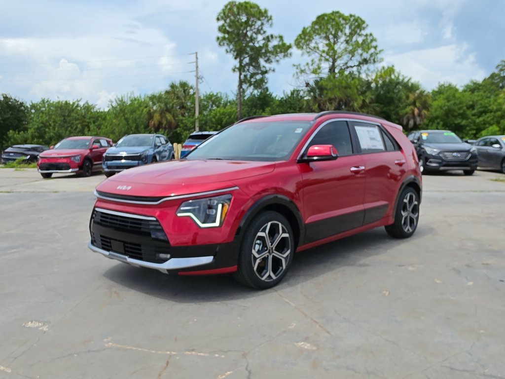New 2026 Kia Niro SX Touring FWD image 4