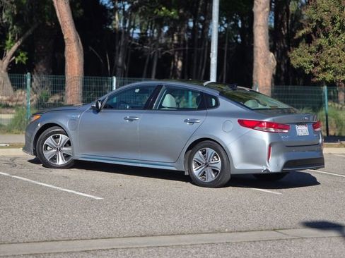 Used 2017 Kia Optima EX w/ Technology Package image 10