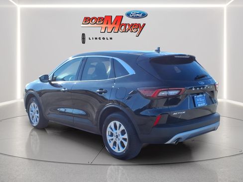 Used 2023 Ford Escape Active AWD/4WD image 7