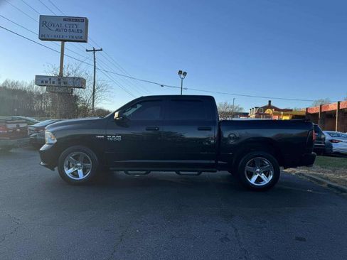 Used 2016 RAM 1500 Express w/ Popular Equipment Group AWD/4WD image 8