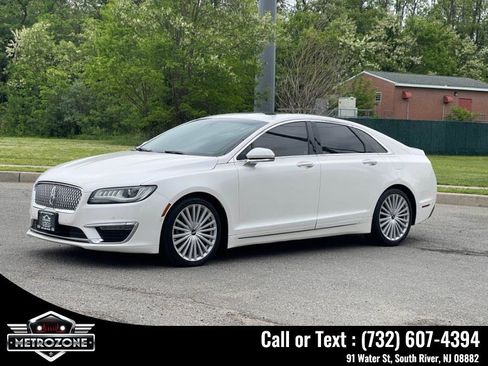Used 2017 Lincoln MKZ Reserve w/ Technology Package AWD/4WD image 6