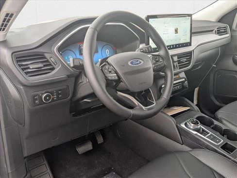 New 2025 Ford Escape SE w/ PHEV Premium Package image 3