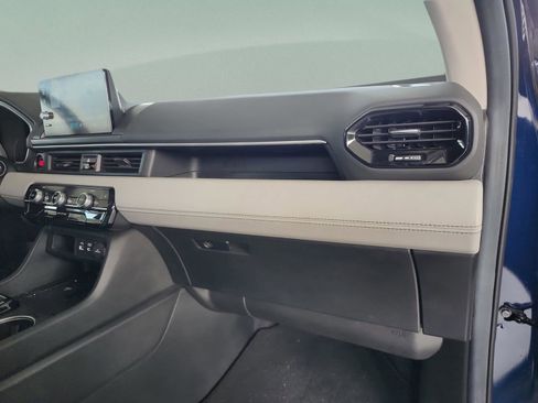 Used 2025 Honda Pilot Touring image 20