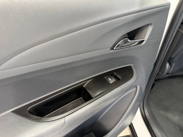 Used 2021 Chevrolet Bolt LT FWD image 19