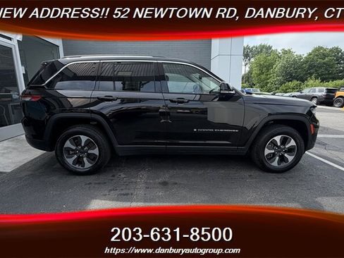 Used 2023 Jeep Grand Cherokee 4WD 4xe image 6