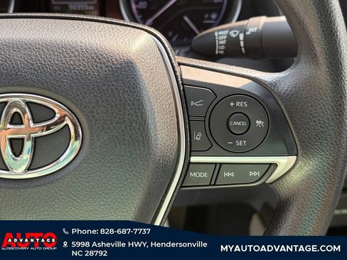 Used 2022 Toyota Camry LE FWD image 19