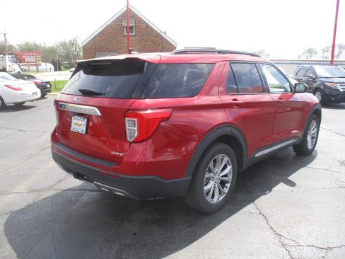 Used 2021 Ford Explorer XLT w/ Equipment Group 202A AWD/4WD image 8