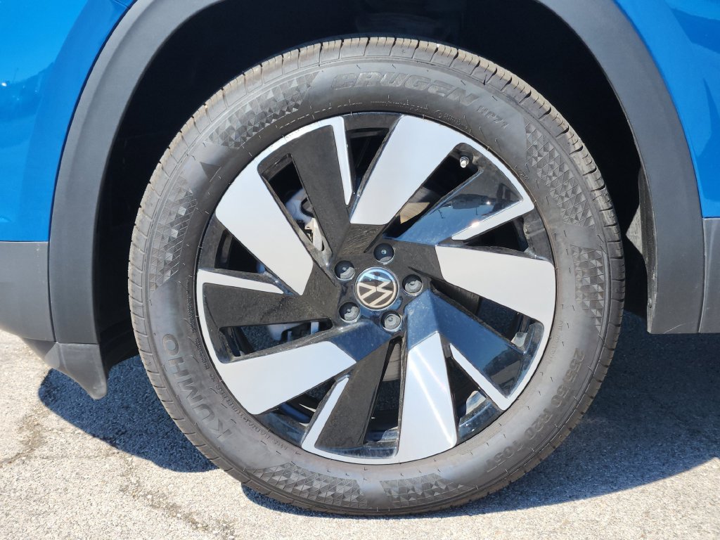Used 2026 Volkswagen Atlas Cross Sport SE FWD image 10