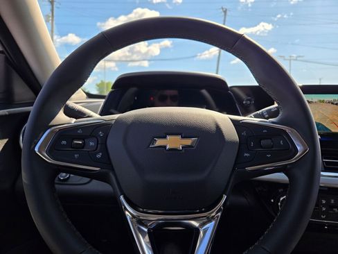 New 2025 Chevrolet Trax LT w/ LT Convenience Package image 27