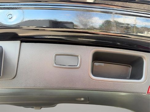 Used 2017 Porsche Macan S image 37