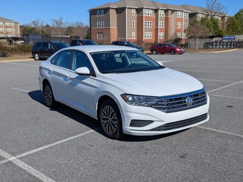 Used 2021 Volkswagen Jetta S image 3