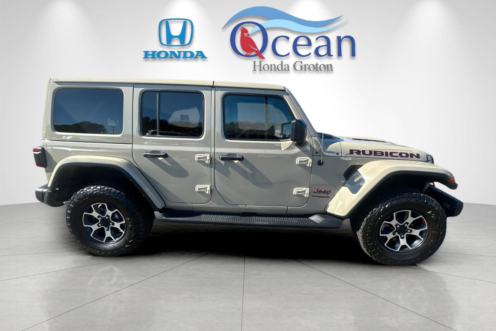Used 2022 Jeep Wrangler Unlimited Rubicon w/ Steel Bumper Group AWD/4WD image 2