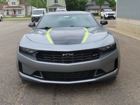 Used 2023 Chevrolet Camaro LT RWD image 10