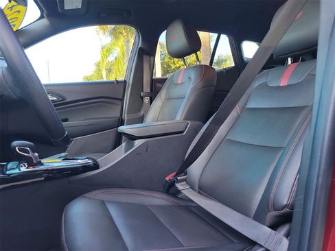 Certified 2024 Chevrolet Trax RS w/ Sunroof Package image 21