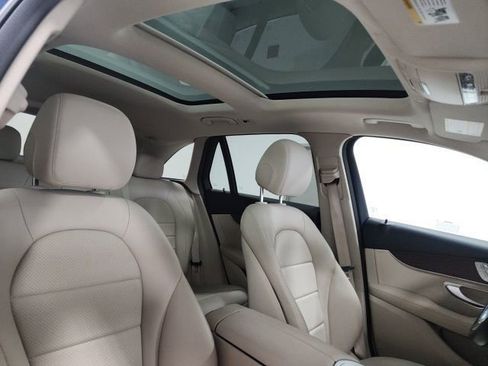 Used 2022 Mercedes-Benz GLC 300 4MATIC image 8