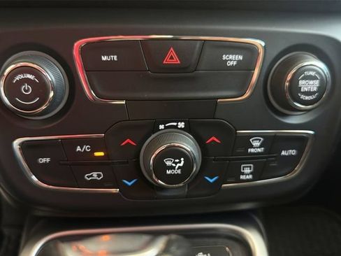 Used 2021 Jeep Compass Latitude w/ Convenience Group AWD/4WD image 27
