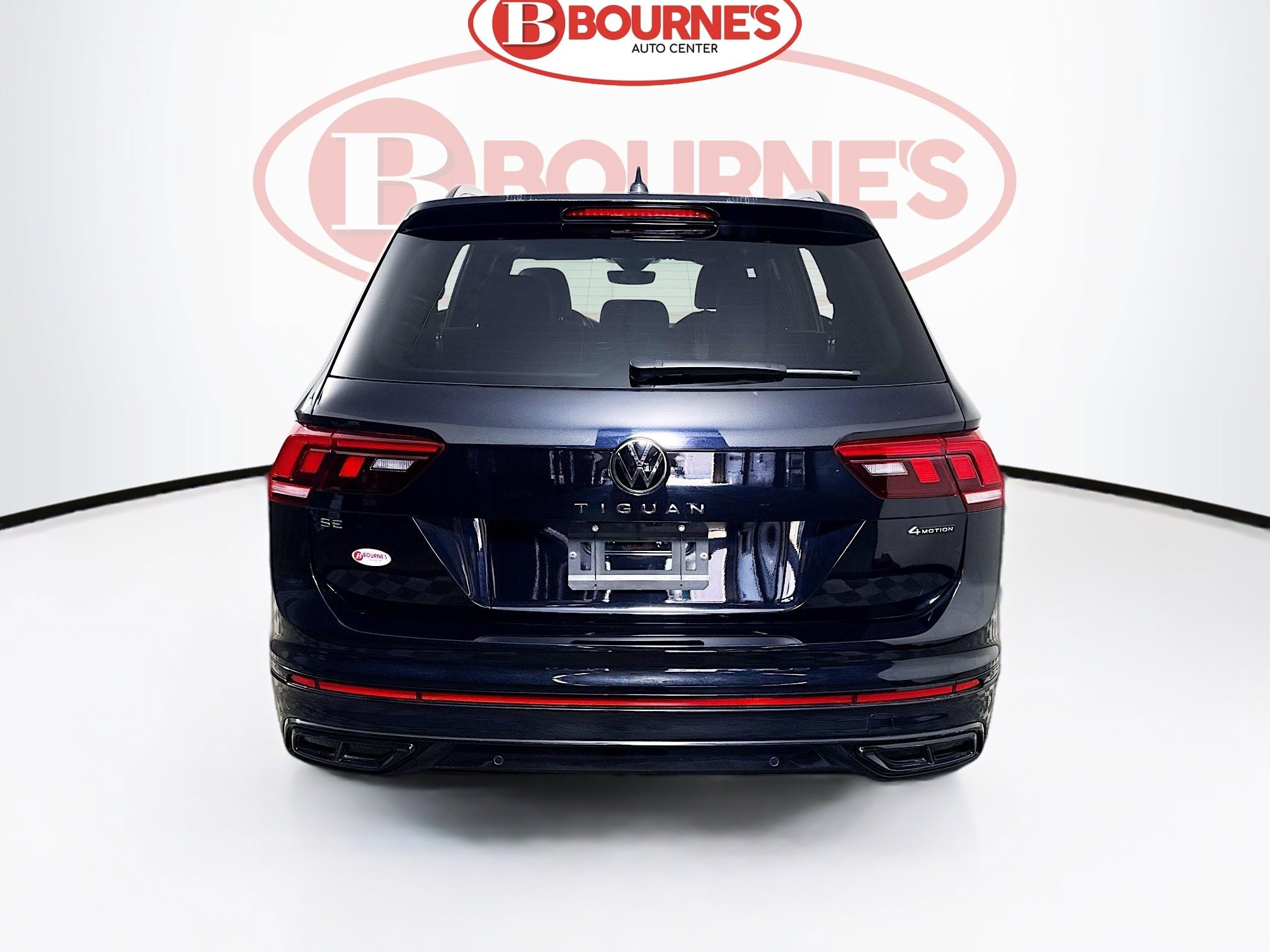 Used 2022 Volkswagen Tiguan SE R-Line AWD/4WD image 9