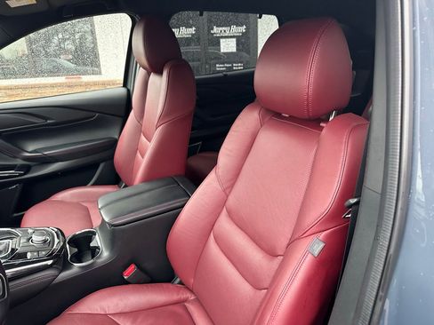 Used 2023 MAZDA CX-9 Carbon Edition image 3
